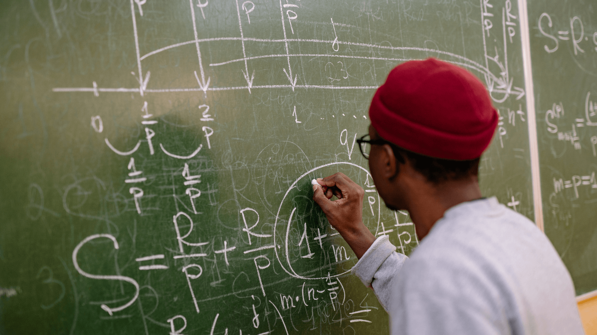 Becas y oportunidades educativas